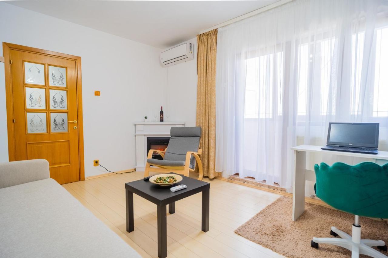 Serene 1Br Apartment With Workspace Bukarest Eksteriør billede